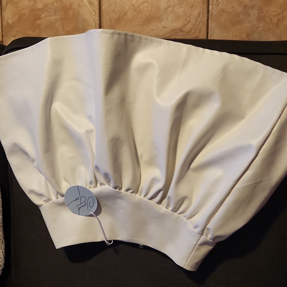 White faux leather skirt